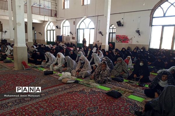 مراسم نمازجمعه در لرستان