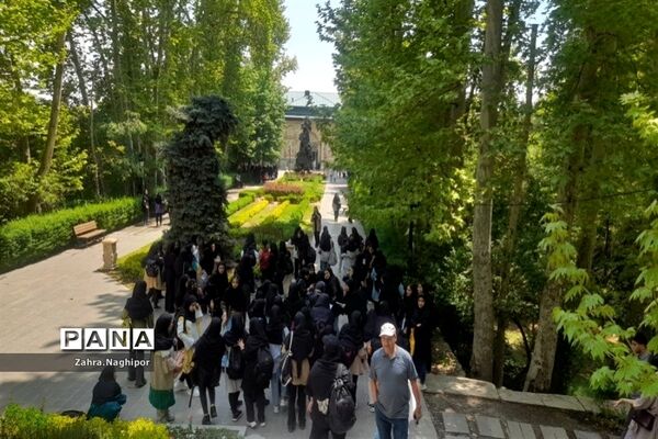 بازدید دانش‌آموزان پاکدشتی از کاخ سعدآباد