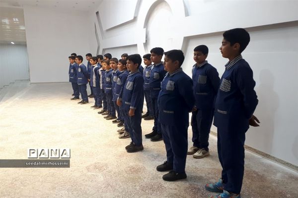 برگزاری مسابقات سرود مدارس پسرانه در ابرکوه