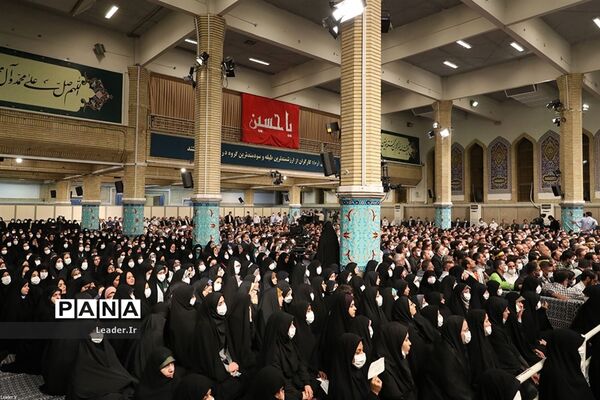 دیدار جمعی از کارگران سراسر کشور با مقام معظم رهبری
