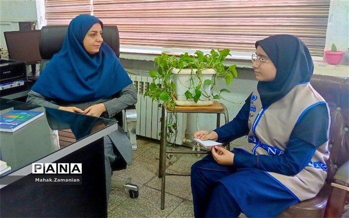 کمک‌رسانی به نوجوانان در دوران بلوغ و پیشگیری از آسیب‌های روانی اجتماعی، از اصلی‌ترین وظایف مشاوران است