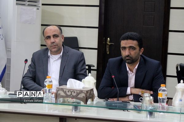 جلسه شورای معاونان اداره‌کل آموزش و پرورش استان بوشهر