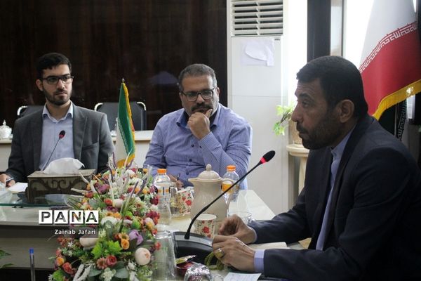 جلسه شورای معاونان اداره‌کل آموزش و پرورش استان بوشهر