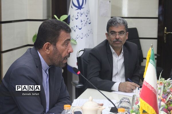 جلسه شورای معاونان اداره‌کل آموزش و پرورش استان بوشهر