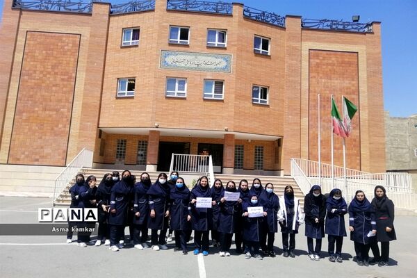 بازدید دانش‌‌‌آموزان مدرسه مریم از هنرستان طوبی ملارد