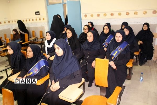 مراسم بزرگداشت روز مشاوردرآموزش و پرورش ناحیه 2 شهرری