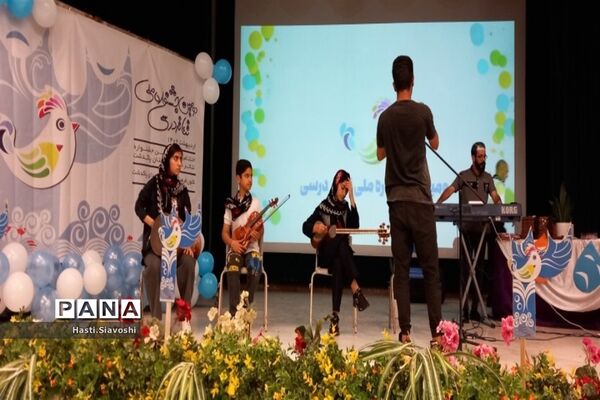 تقدیر از نفرات برتر پاکدشتی در دومین جشنواره ملی تئاتر درسی