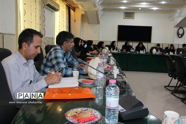 نشست خبری مدیر کل آموزش و پرورش استان یزد با اصحاب‌ رسانه