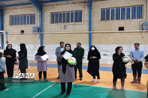 کسب مقام سومی  فرهنگیان هرات درمسابقات والیبال جام رمضان شهرستان خاتم
