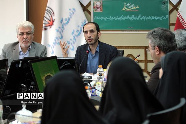 نشست صمیمی معاون آموزش متوسطه با نمایندگان تشکل‌های دانشجویی دانشگاه‌های فرهنگیان و تربیت دبیر شهید رجایی