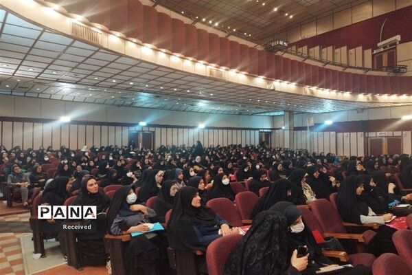 جلسه عفاف و حجاب با حضور مدیران و معاونان پرورشی مدارس دخترانه شیراز