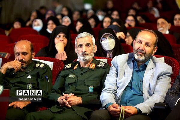ششمین کنگره معلمان و 110 دانش‌آموز شهید منطقه 16