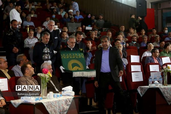 ششمین کنگره معلمان و 110 دانش‌آموز شهید منطقه 16