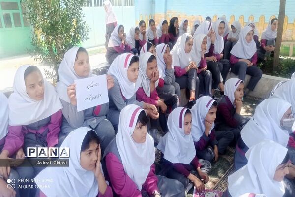 برنامه های هفته سلامت درمدرسه حضرت زینب(س) خاتم