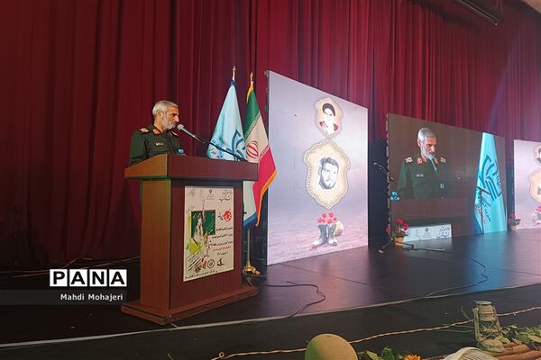 ششمین کنگره شهدای معلم و بیش از ۱۱۰۰ دانش‌آموز شهید منطقه ۱۶