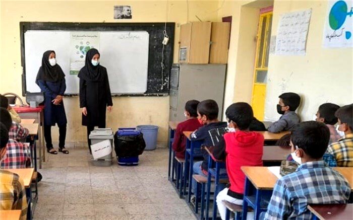 آموزش تفکیک زباله از مبدأ به دانش‌آموزان