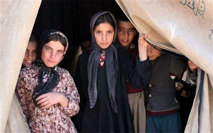 برای تدریس به دانش‌آموزان عشایر هر روز ۱۰ ساعت در راه بودم