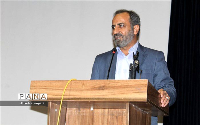 خانواده، بنیان‌گذار تربیت تمام‌ساحتی در نظام تعلیم و تربیت است