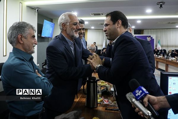 آیین تجلیل از معلمان نمونه کشوری