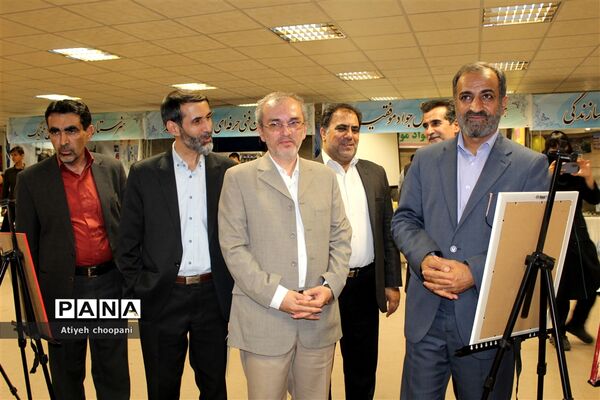 بازدید معاون پرورشی و فرهنگی شهر تهران از نمایشگاه هفتگی مشاغل