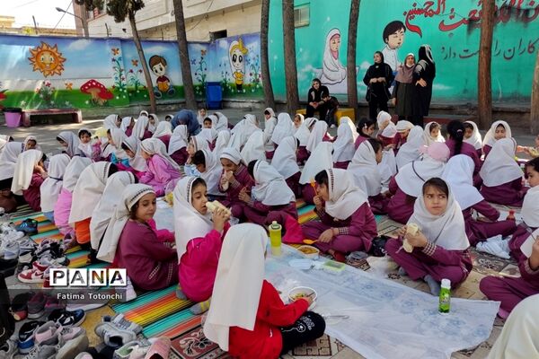 ناهار وحدت  در دبستان دخترانه بعثت ناحیه 3 شیراز