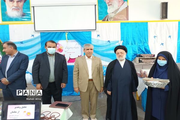 نواخته شدن زنگ سپاس معلم در مدارس شهرستان بهبهان