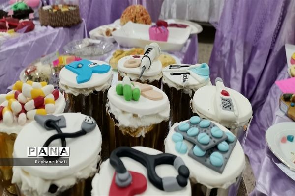 برگزاری جشنواره زیست‌شناسی در دبیرستان کوثر