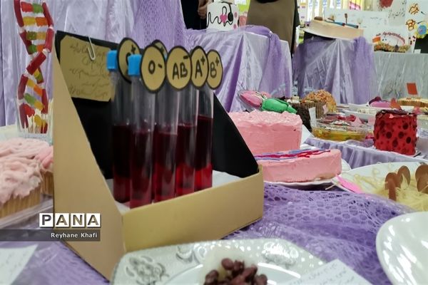 برگزاری جشنواره زیست‌شناسی در دبیرستان کوثر