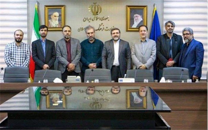 وزیر ارشاد: حمایت از رسانه‌ها باید برای تولید محتوا صرف شود