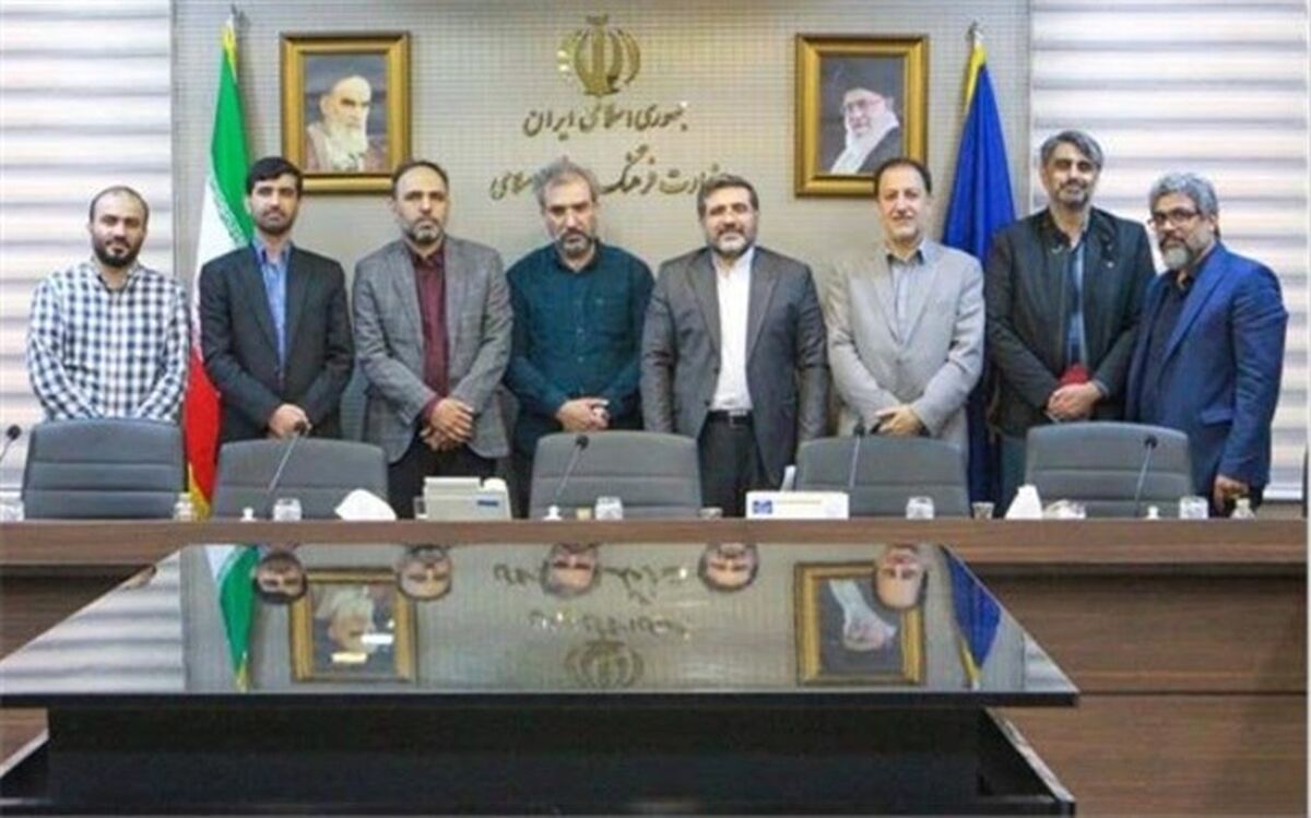 وزیر ارشاد: حمایت از رسانه‌ها باید برای تولید محتوا صرف شود