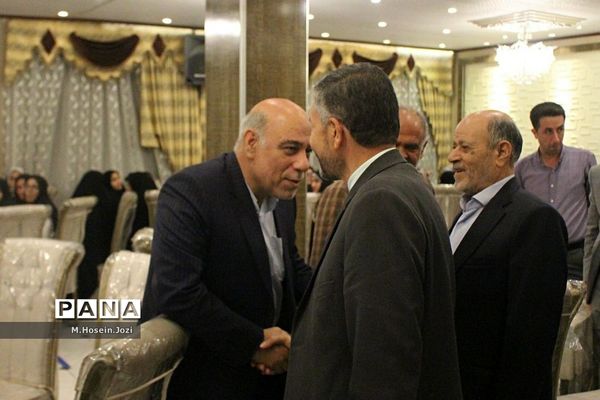 همایش تجلیل از معلمان نمونه ناحیه 3 آموزش و پرورش قم