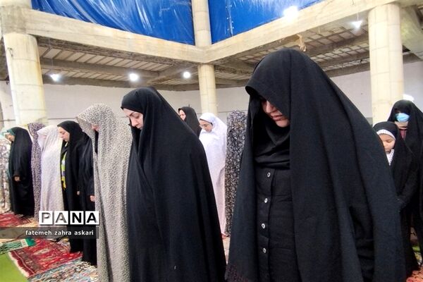 اقامه نماز جمعه در گلوگاه