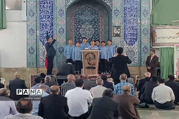 اجتماع بزرگ فرهنگیان شهرستان قائمشهر به مناسبت هفته گرامیداشت مقام معلم در مصلی