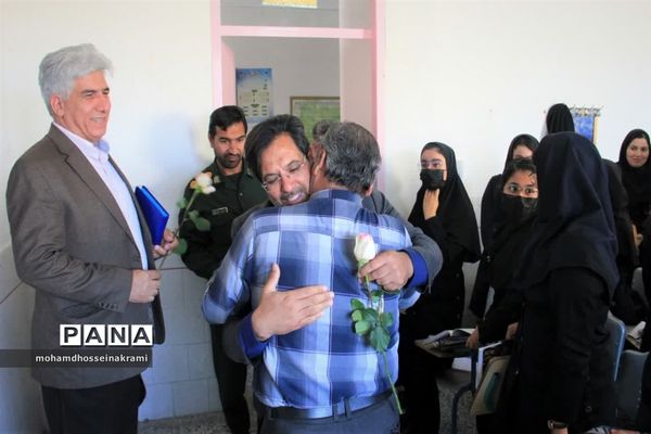 تبریک روز معلم مسئولین شهرستان ابرکوه  به آموزگاران ابرکوهی