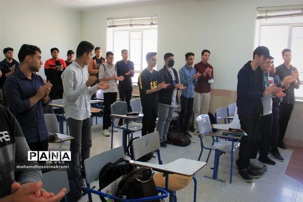 تبریک روز معلم مسئولین شهرستان ابرکوه  به آموزگاران ابرکوهی