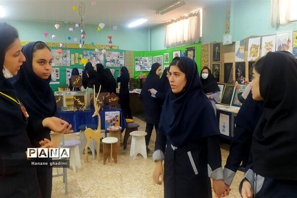 بازدید دانش‌آموزان دبیرستان ندای‌زهرا(س) از هنرستان فاطمیه قرچک