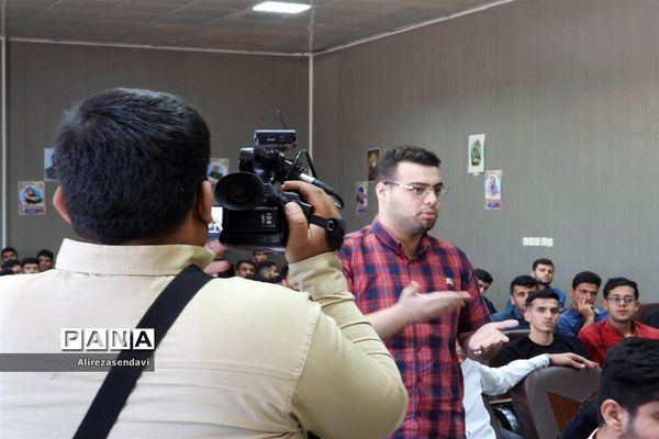 دومین گردهمایی افسران سپاه پیشرفت ایران قوی