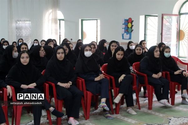 جشن سپاس معلم در دبیرستان شاهد گلوگاه