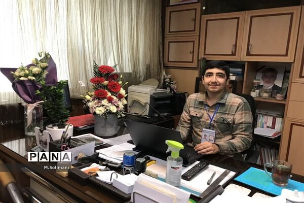 مدرسه در دست بچه‌ها