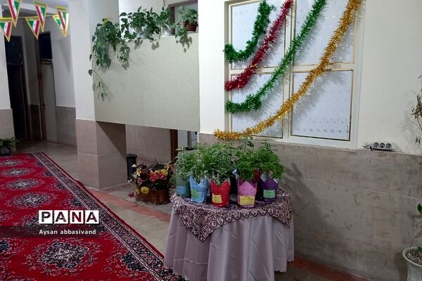 جشن پاسداشت مقام معلم در دبیرستان نمونه دولتی ارشاد