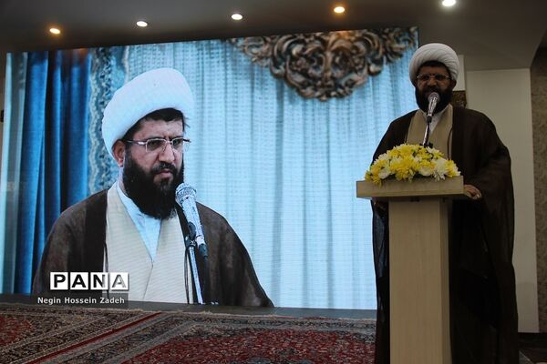 مراسم تجلیل ازمعلمان سرآمد شهرستان‌های استان تهران در اسلامشهر