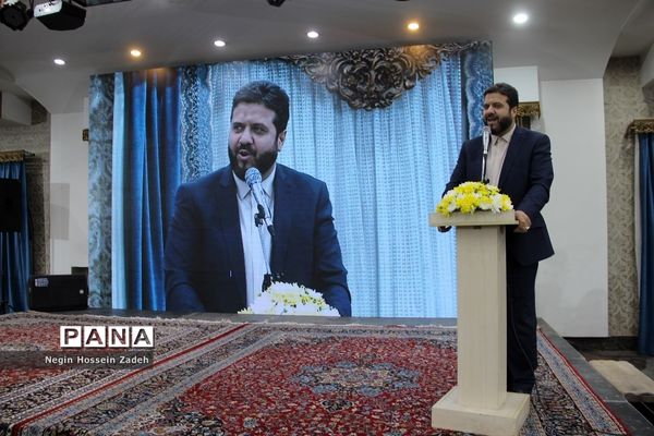 مراسم تجلیل ازمعلمان سرآمد شهرستان‌های استان تهران در اسلامشهر