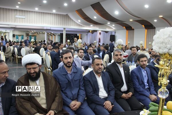 مراسم تجلیل ازمعلمان سرآمد شهرستان‌های استان تهران در اسلامشهر