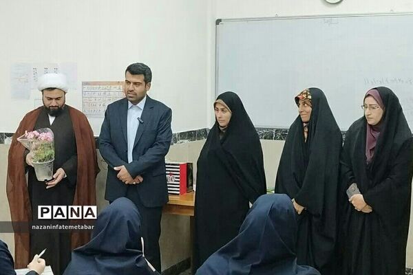 مراسم سپاس معلم در مدارس شهرستان فیروزکوه