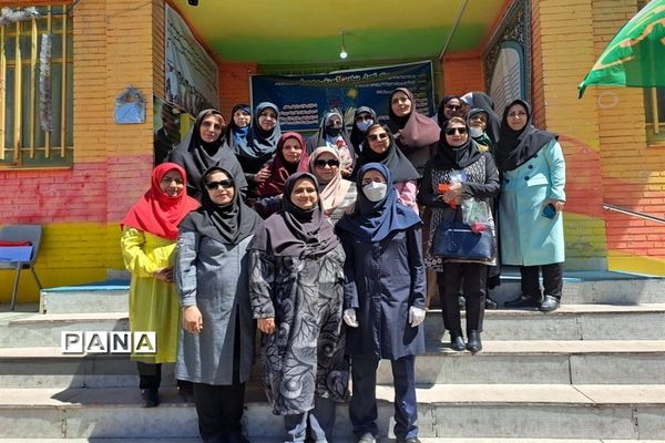 گرامیداشت هفته معلم در دبیرستان سیزده آبان ناحیه یک کرج