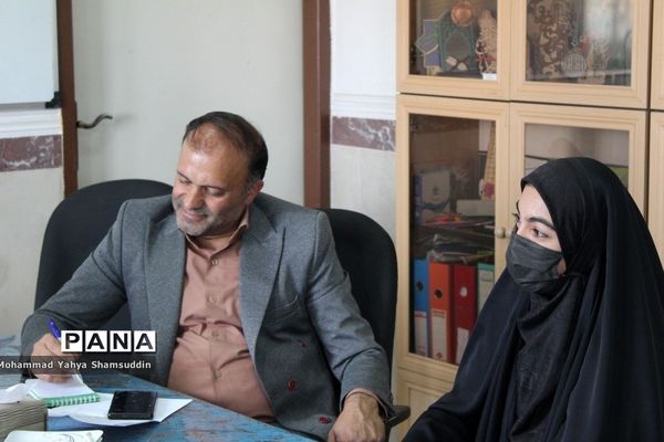 دیدار نمایندگان مجلس دانش‌آموزی سمنان با معاونت پرورشی شهرستان سمنان