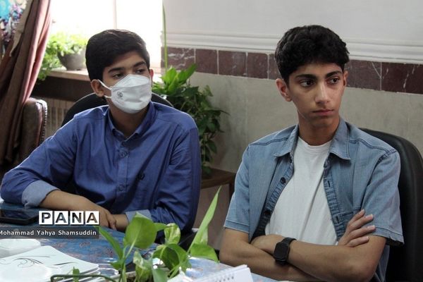 دیدار نمایندگان مجلس دانش‌آموزی سمنان با معاونت پرورشی شهرستان سمنان