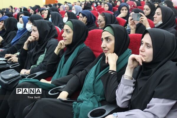 آیین تجلیل از مقام معلم در سمنان