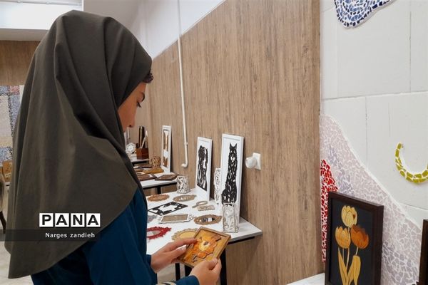 بازدید دانش‌آموزان پایه نهم آموزشگاه احرار از دبیرستان کار و دانش نور ملارد