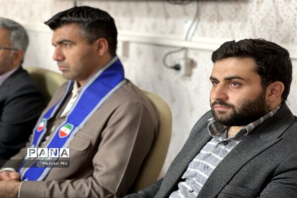 تقدیر اعضای سازمان دانش‌آموزی گلستان از مسئولان آموزش و پرورش به‌مناسبت گرامیداشت هفته معلم